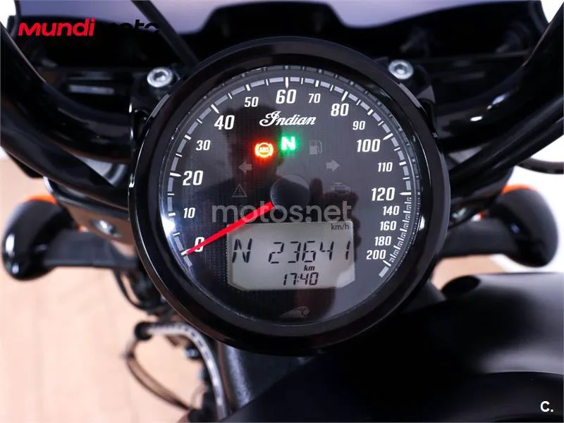 Indian Scout – Vista 12