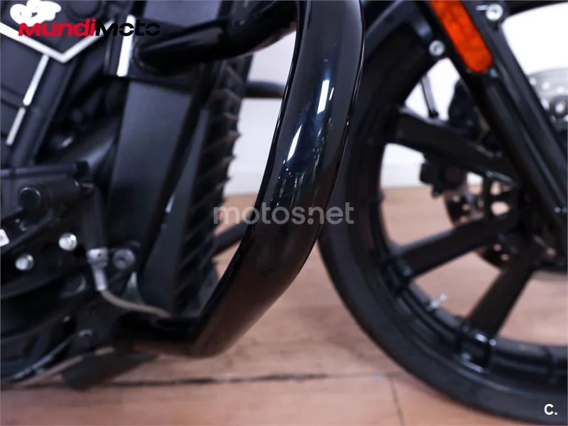 Indian Scout – Vista 16