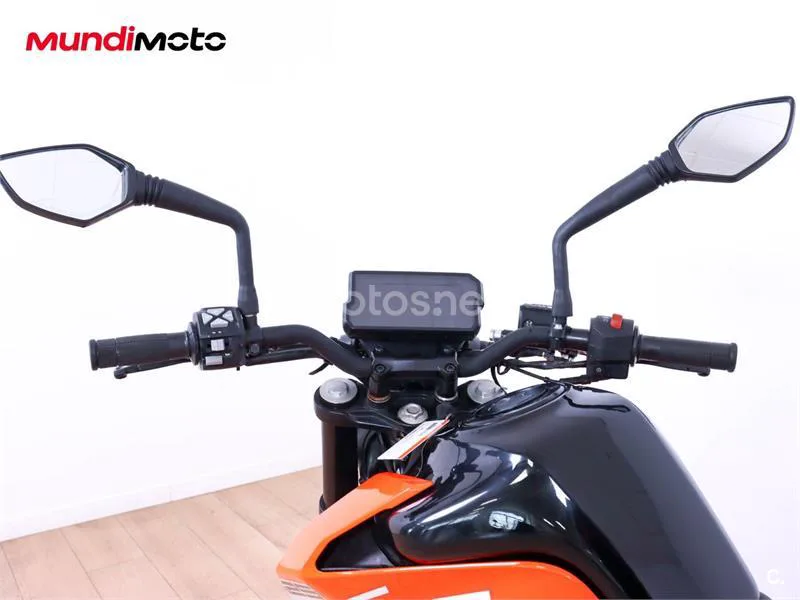 KTM 125 – Vista 11