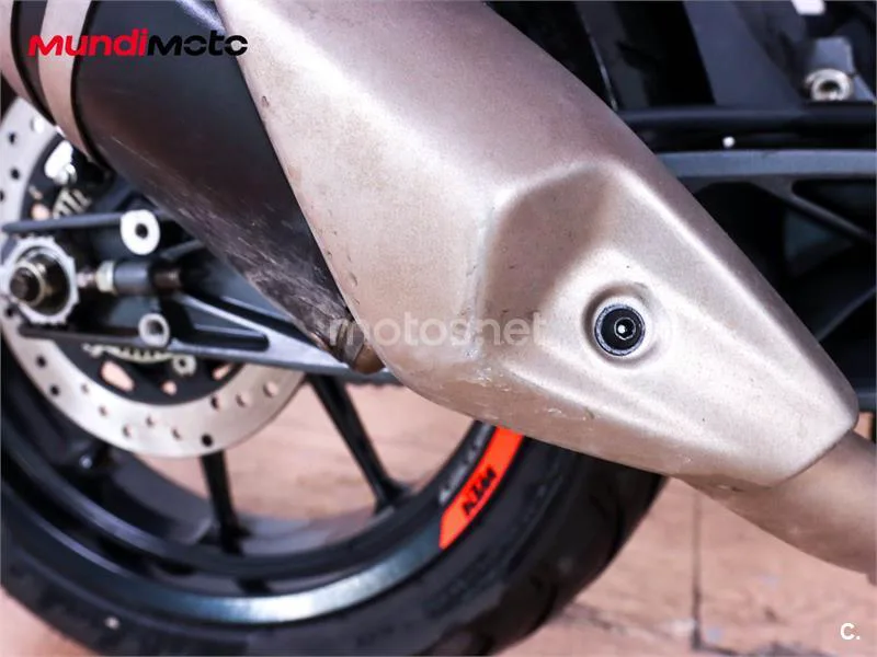 KTM 125 – Vista 14