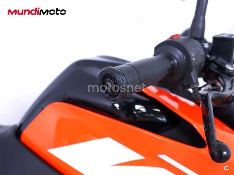 KTM 125 – Vista 17