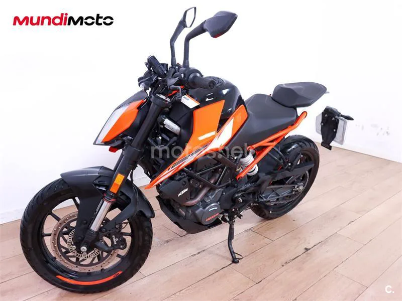 KTM 125 – Vista 7