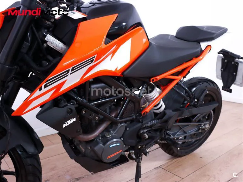 KTM 125 – Vista 10