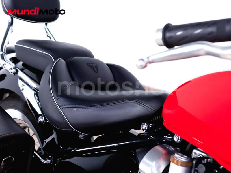 Triumph Bonneville Speedmaster - Vista 18