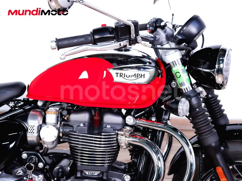 Triumph Bonneville Speedmaster - Vista 19