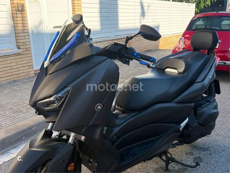 Yamaha XMAX 400 - Vista 6