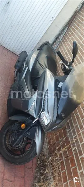 Kymco Grand Dink 300 2200 € 2016 Madrid - 2