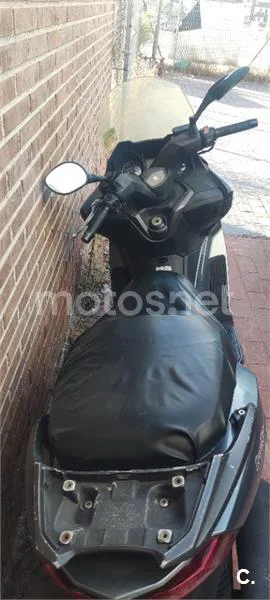 Kymco Grand Dink 300 - Vista 4