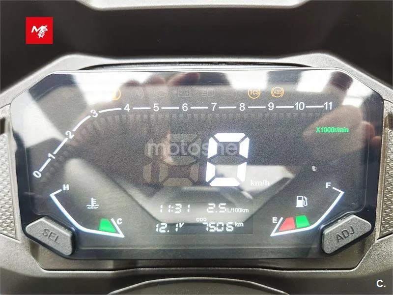 Voge SR1 125 - Vista 9