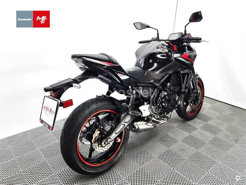 Kawasaki Z650 - Vista 5
