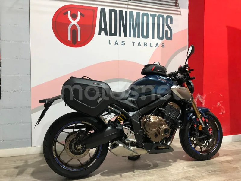 Honda CB650R - Vista 3
