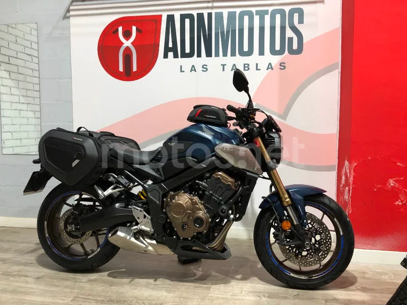 Honda CB650R - Vista 4