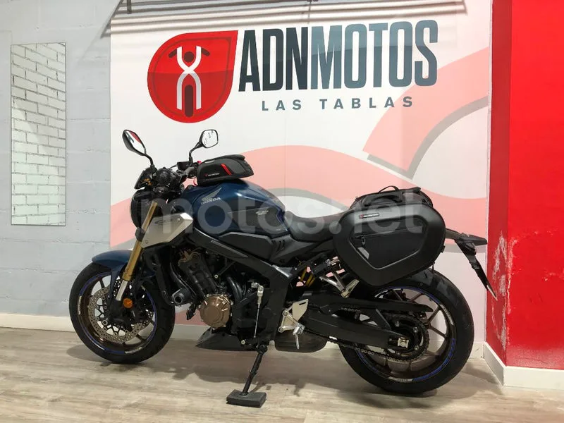 Honda CB650R - Vista 7