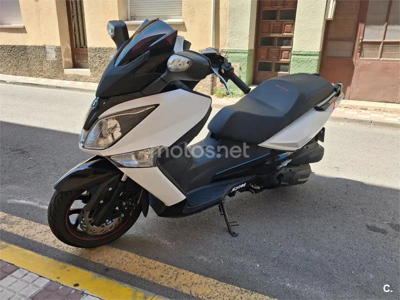 SYM Joymax 300 2400 € 2016 Barcelona - 2