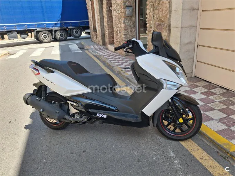 SYM Joymax 300 - Vista 3