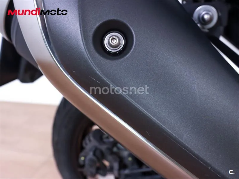 Yamaha TMAX 530 - Vista 22