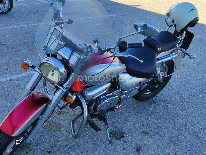 Hyosung Aquila GV 250 600 € 2005 Cádiz - 1