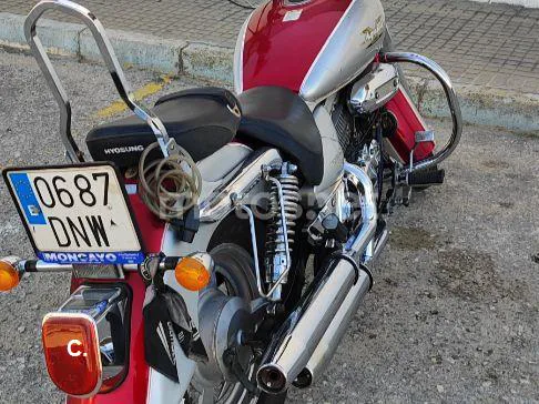 Hyosung Aquila GV 250 - Vista 3