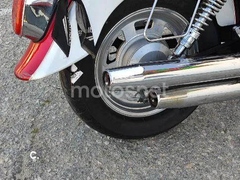 Hyosung Aquila GV 250 - Vista 4