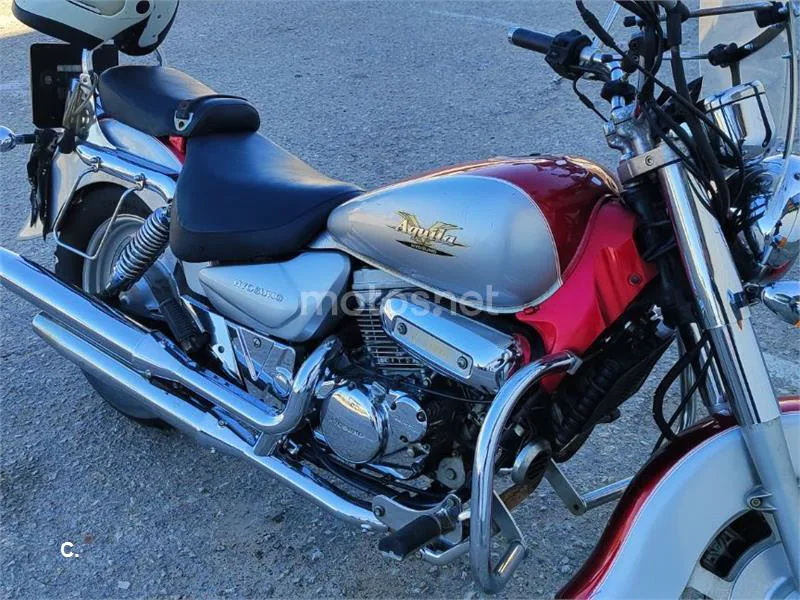 Hyosung Aquila GV 250 - Vista 9