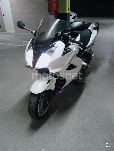 Honda VFR800F 4800 € 2011 Barcelona - 1