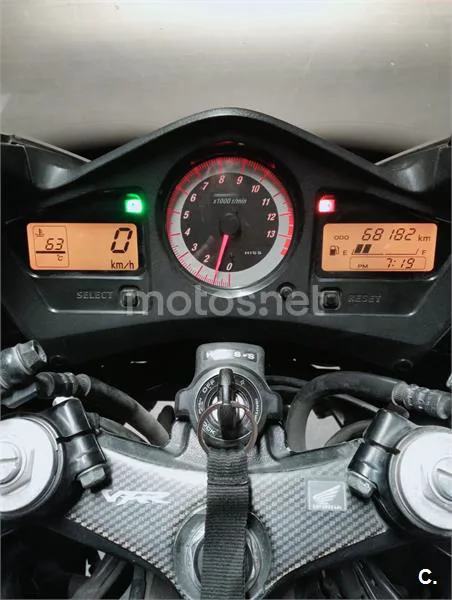 Honda VFR800F - Vista 7