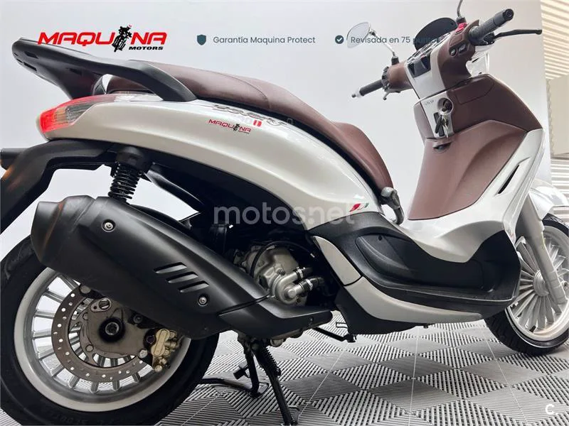 Piaggio Beverly 300 - Vista 5