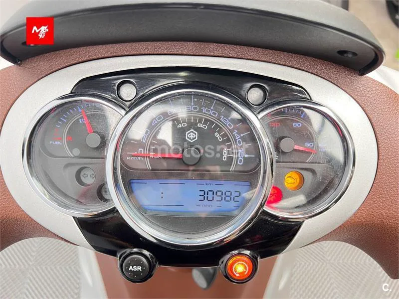 Piaggio Beverly 300 - Vista 6