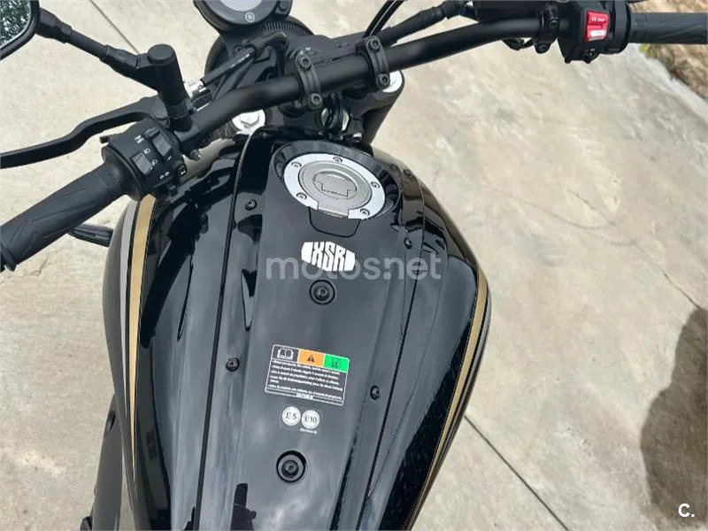 Yamaha XSR700 - Vista 7