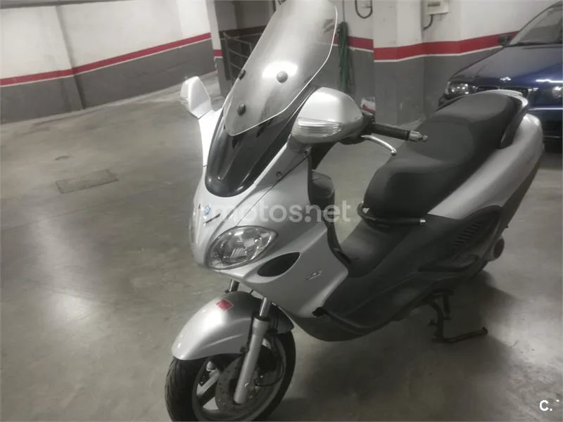 Piaggio X9 125 Evolution 750 € 2005 Madrid - 1