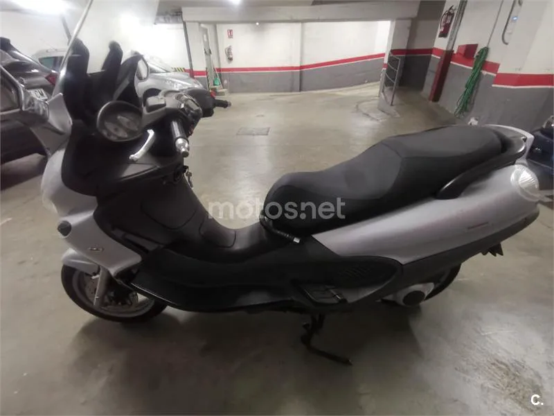 Piaggio X9 125 Evolution – Vista 4