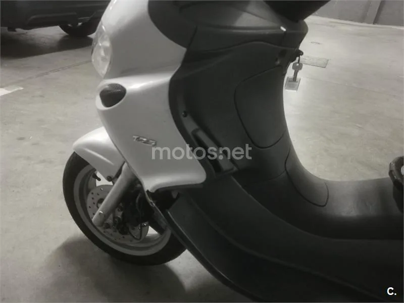 Piaggio X9 125 Evolution – Vista 5