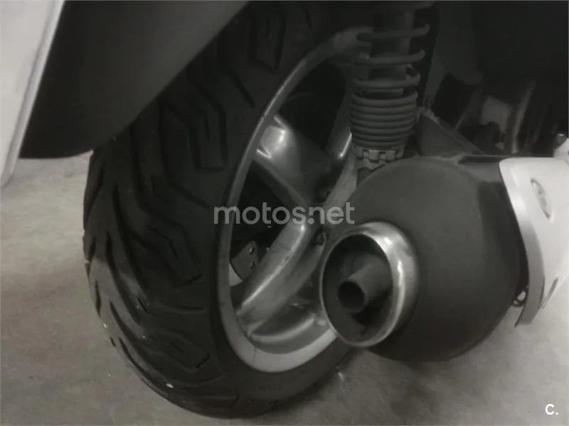 Piaggio X9 125 Evolution – Vista 8