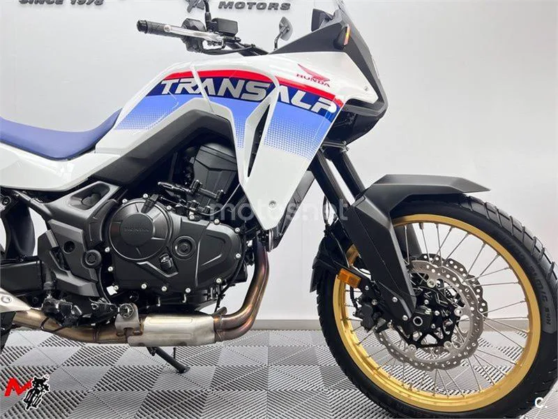 Honda XL750 Transalp - Vista 3