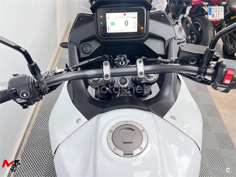 Honda XL750 Transalp - Vista 7
