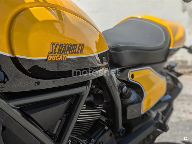 Ducati Scrambler - Vista 4