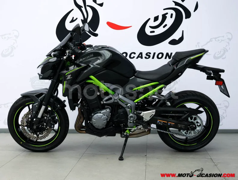 Kawasaki Z900 - Vista 7