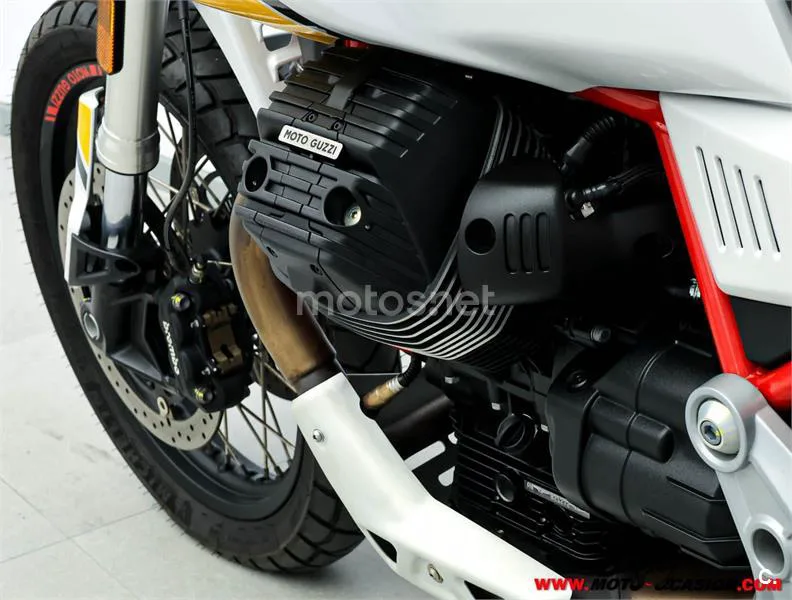 Moto Guzzi V85 TT – Vista 10