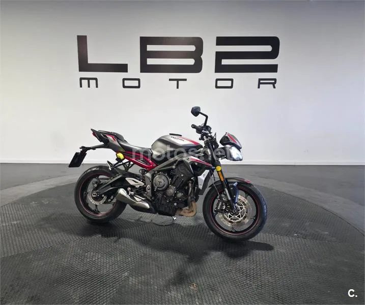 Triumph Street Triple - Vista 6