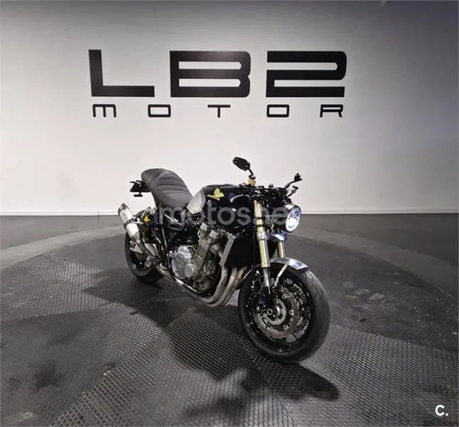 Honda CB1300 - Vista 5