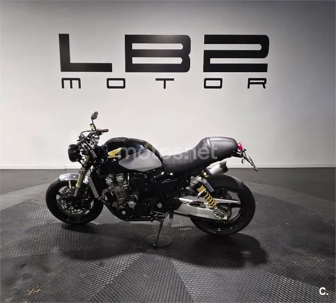 Honda CB1300 - Vista 9
