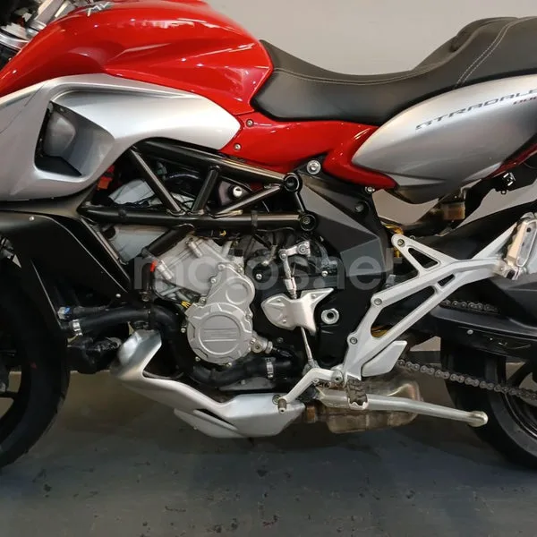 MV Agusta Stradale 800 - Vista 13