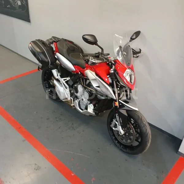 MV Agusta Stradale 800 - Vista 18
