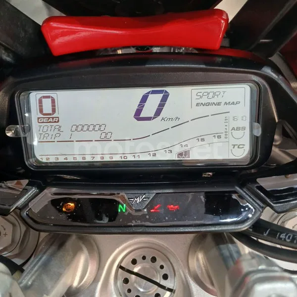 MV Agusta Stradale 800 - Vista 8