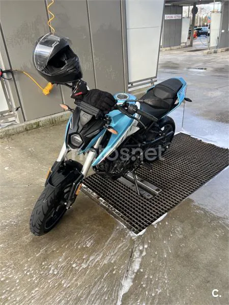 Voge 125R - Vista 3