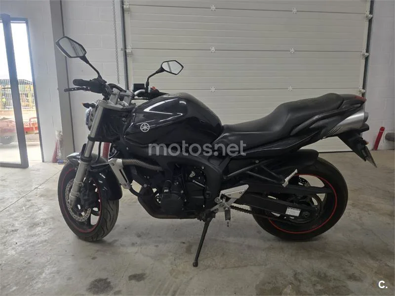 Yamaha FZ6 Fazer - Vista 4