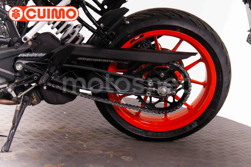 KTM 125 – Vista 18