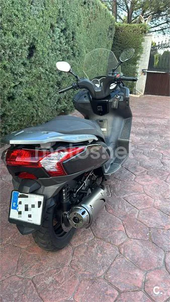 Kymco Super Dink 125 - Vista 4