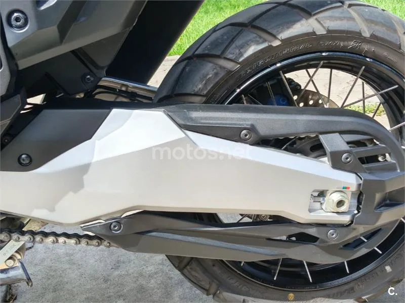 Honda X-ADV - Vista 9