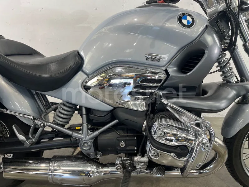 BMW R 1200 C - Vista 13